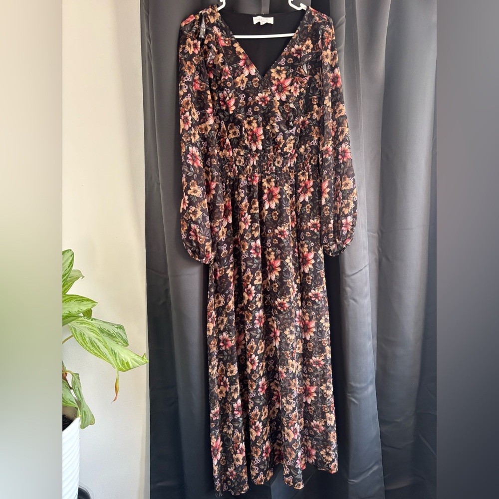 Boutique Floral Print Maxi Dress